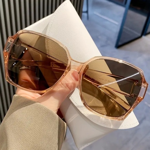 Polarized Wrap Around Clip Fit Over Prescription Glasses with case - Picture 2 of 10